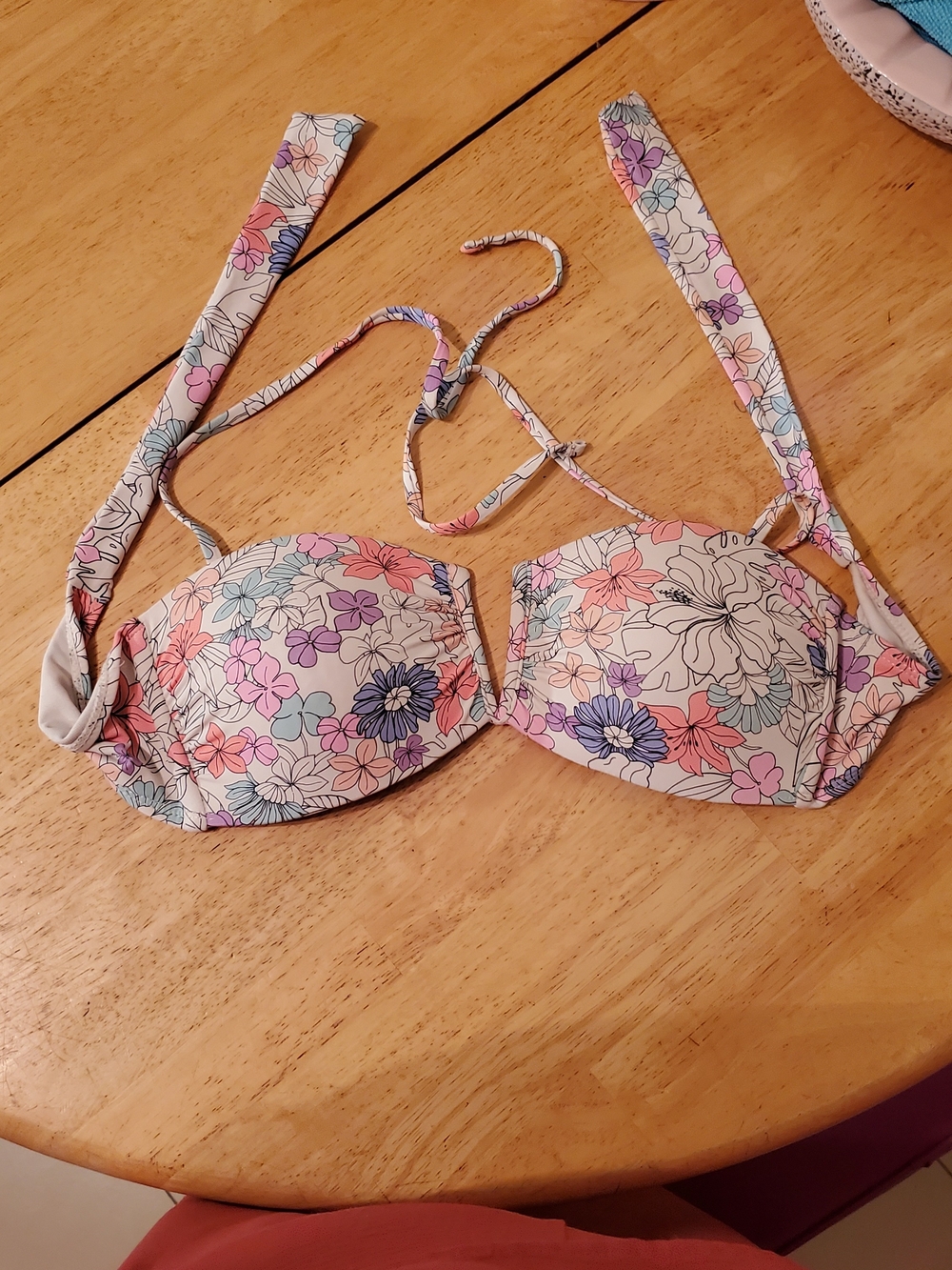 Floral Underwire Bikini Top in Pastel Multi-Color Size Large